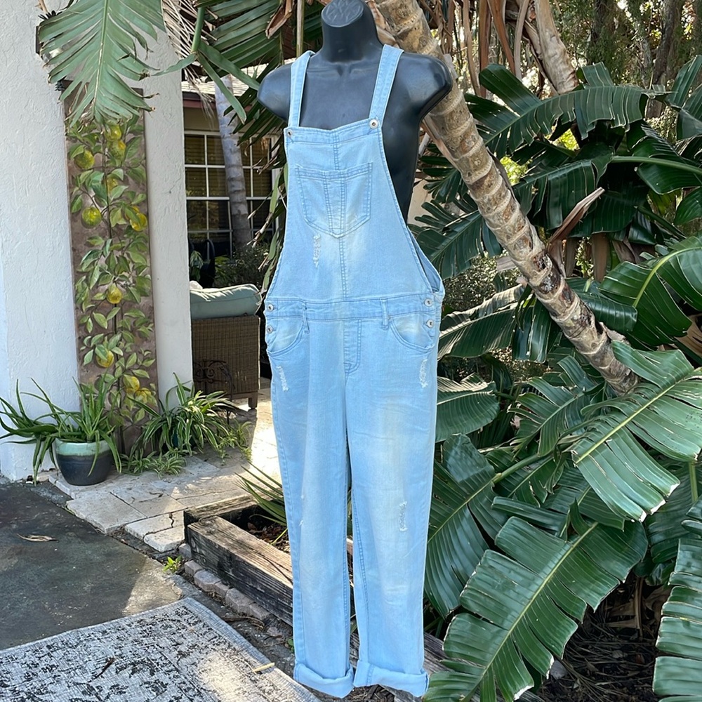Bongo light wash denim overalls
